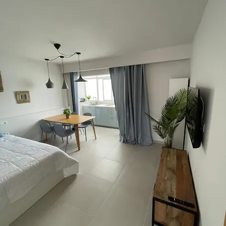 Casa Del Mar
